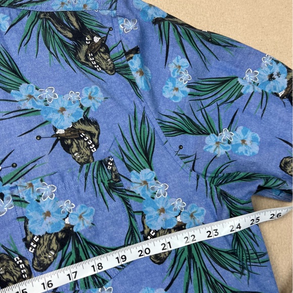 Star Wars Shirt Men's 2XL Blue Hawaiian Chewbacca Floral Disney Button Up - Picture 5 of 8